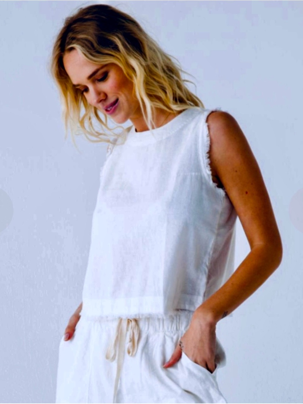 Threed + Supply Sz XL Sleeveless White Fringed Crop Top Women’s  Tank